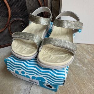 Native Charley Sandals in Glitter Silver and Bone White, Size C9